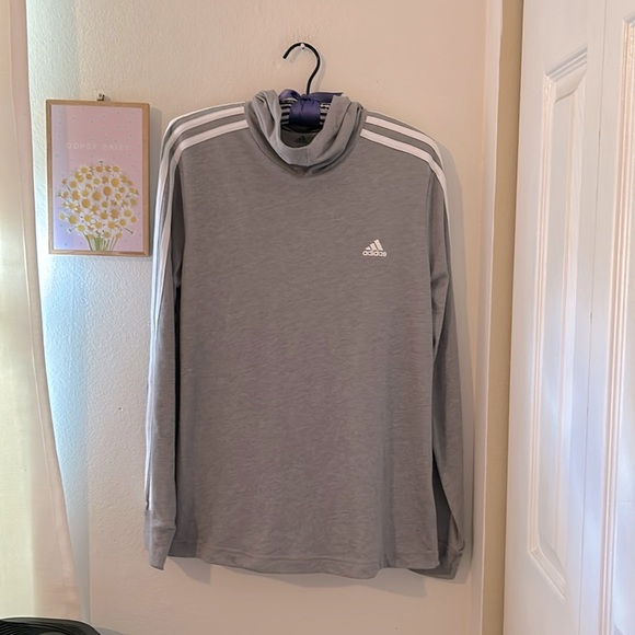 Adidas hooded lightweight shirt - Picture 1 of 5